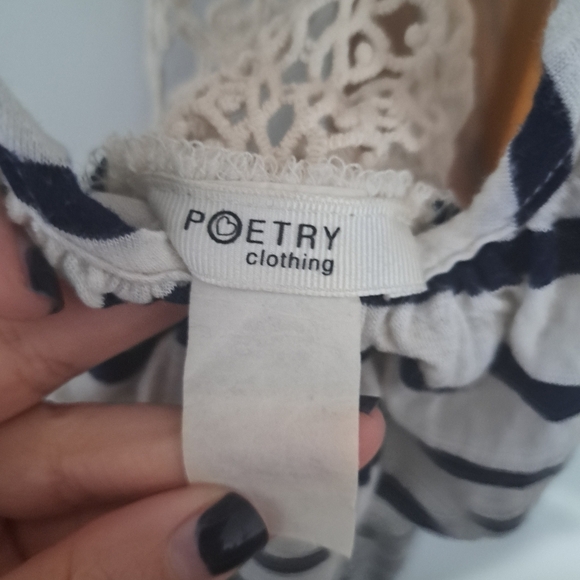 Poetry Tank - Picture 2 of 3